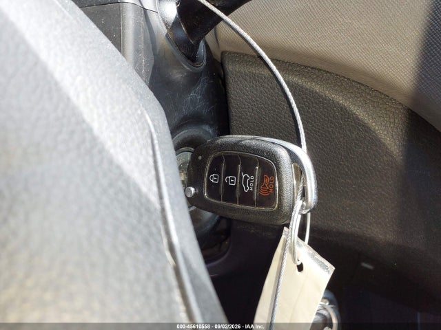 45610558 :رقم المزاد ، 5NMZUDLB0HH017215 vin ، 2017 Hyundai Santa Fe Sport 2.4l مزاد بيع