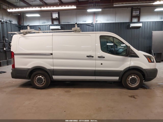 Ford Transit-150 2016 1FTYE1YM1GKA15431 Image 18