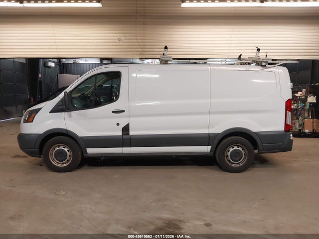 Ford Transit-150 2016 1FTYE1YM1GKA15431 Image 19
