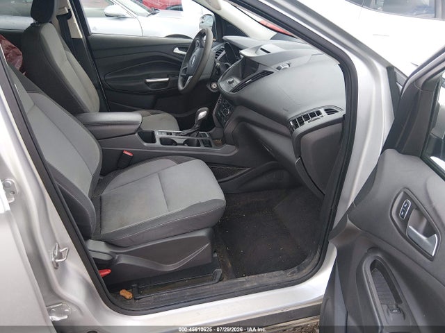 45610625 :رقم المزاد ، 1FMCU9GD1JUB07918 vin ، 2018 Ford Escape Se مزاد بيع