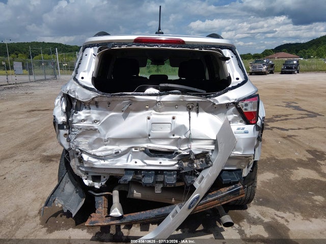 45610625 :رقم المزاد ، 1FMCU9GD1JUB07918 vin ، 2018 Ford Escape Se مزاد بيع
