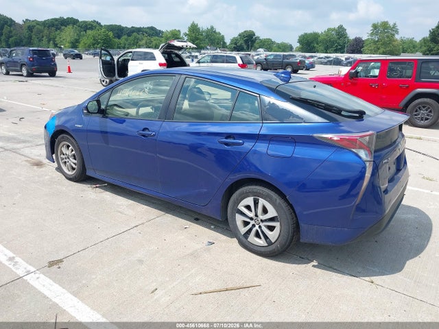 Toyota Prius Three 2016 JTDKARFU4G3509215 Image 3