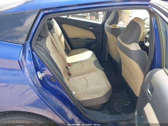 Toyota Prius Three 2016 JTDKARFU4G3509215 Image 8