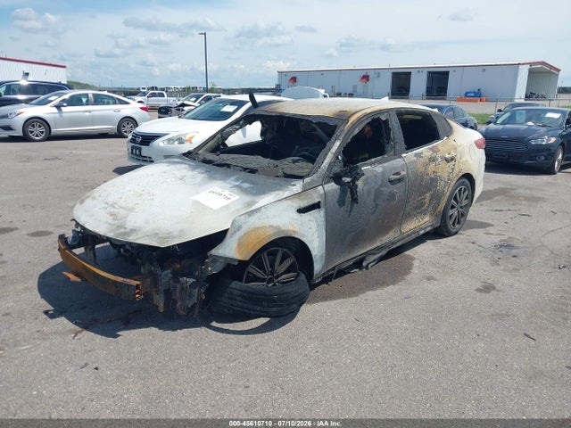 KIA OPTIMA EX 2019 5XXGU4L15KG345055 Image 2