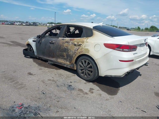 KIA OPTIMA EX 2019 5XXGU4L15KG345055 Image 3