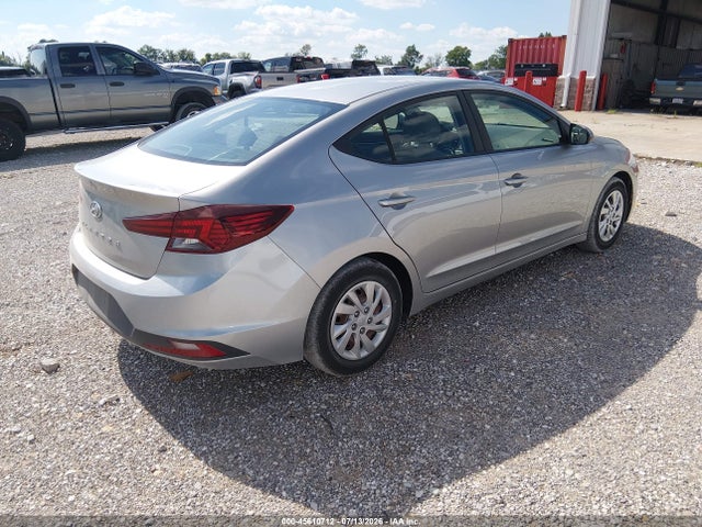 Hyundai ELANTRA SE 2020 5NPD74LF1LH612509 Image 4