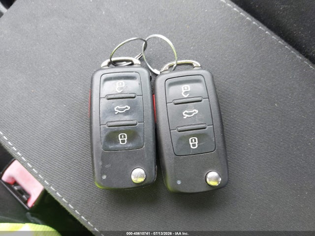 Продажа на аукционе авто 2014 Volkswagen Golf 2.0l Tdi, vin: WVWDM7AJ9EW010732, номер лота: 45610741