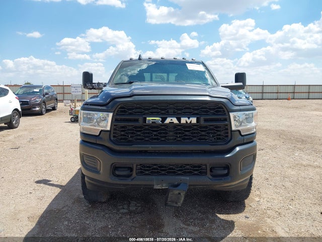 3C6UR5CL7NG209093 RAM 2500 Tradesman 4x4 6&#039;4 Box