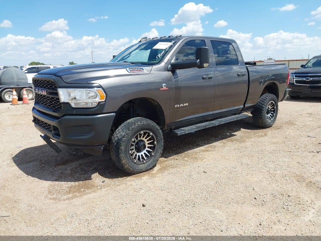 3C6UR5CL7NG209093 RAM 2500 Tradesman 4x4 6&#039;4 Box