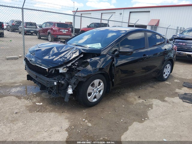 KIA FORTE LX 2017 3KPFK4A71HE080564 Image 2