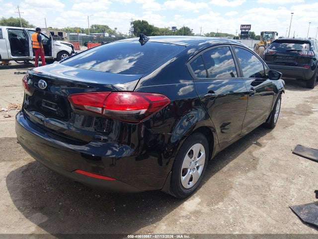 KIA FORTE LX 2017 3KPFK4A71HE080564 Image 4