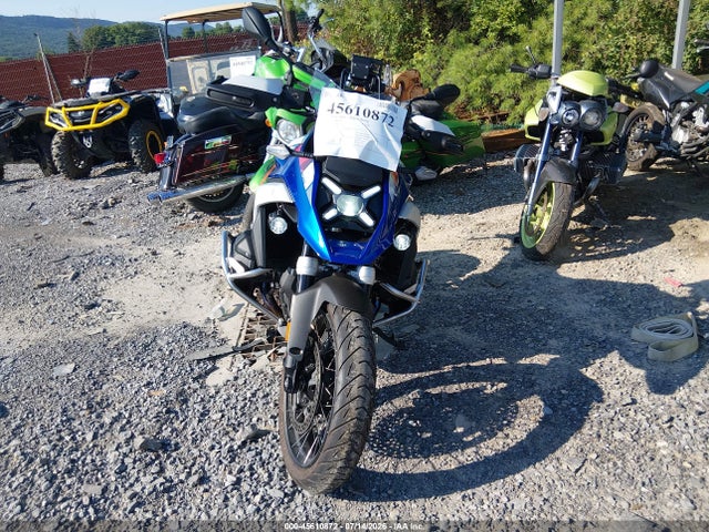 Продажа на аукционе авто 2025 Bmw R 1300 Gs, vin: WB10M2306S6L01011, номер лота: 45610872