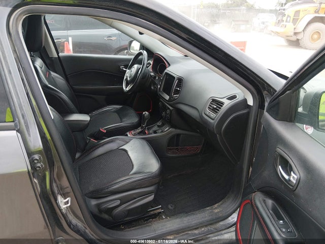 45610902 :رقم المزاد ، 3C4NJDDB3KT759964 vin ، 2019 Jeep Compass Trailhawk 4x4 مزاد بيع