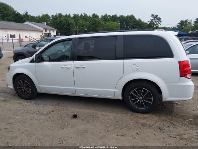 2C4RDGEG4JR360423 Dodge Grand Caravan Gt