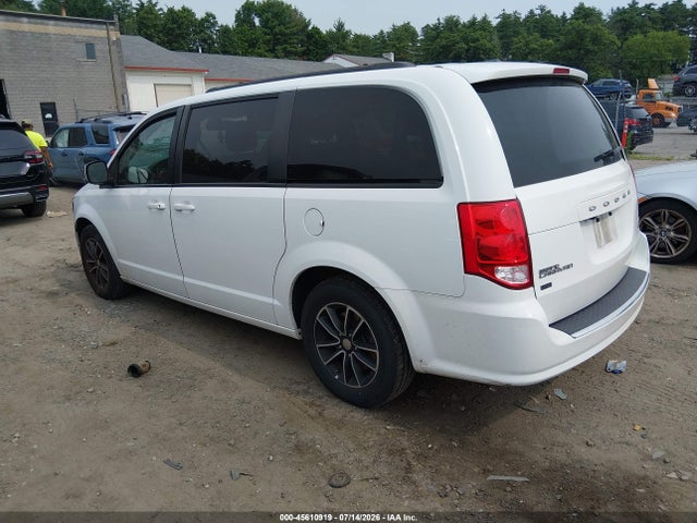 2C4RDGEG4JR360423 Dodge Grand Caravan Gt