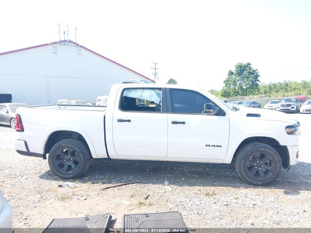 Продажа на аукционе авто 2025 Ram 1500 Big Horn  4x4 5'7 Box, vin: 1C6RRFFG6SN570330, номер лота: 45610922