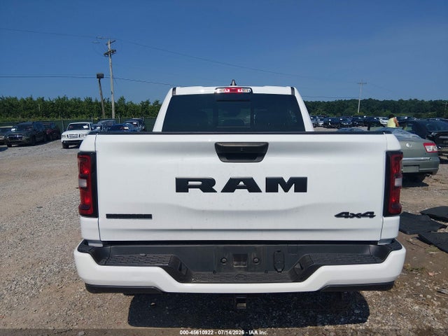 Продажа на аукционе авто 2025 Ram 1500 Big Horn  4x4 5'7 Box, vin: 1C6RRFFG6SN570330, номер лота: 45610922
