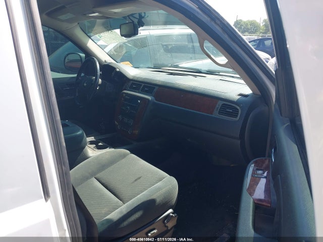 45610942 :رقم المزاد ، 1GNEC23369R161130 vin ، 2009 Chevrolet Tahoe Lt1 مزاد بيع