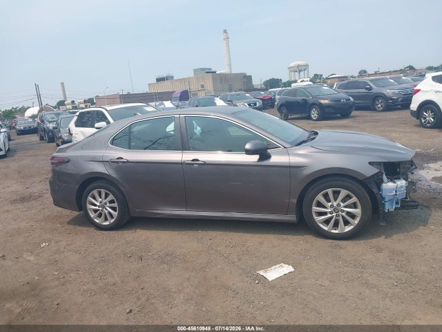 Auction sale of the 2021 Toyota Camry Le, vin: 4T1C11AK0MU414356, lot number: 45610948