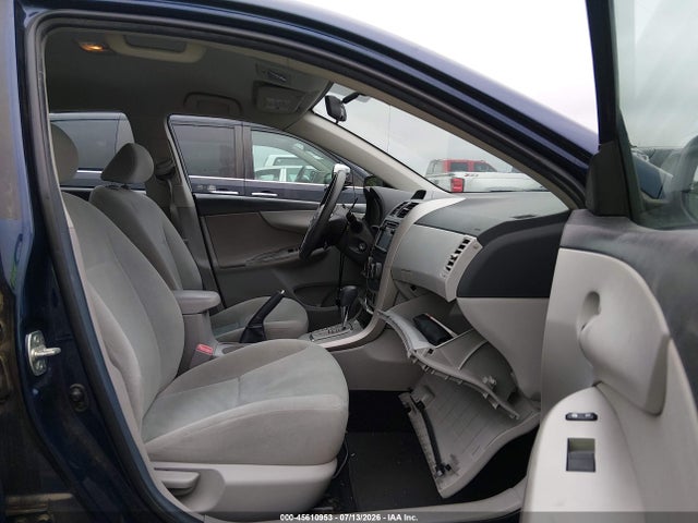 45610953 :رقم المزاد ، 5YFBU4EEXDP212411 vin ، 2013 Toyota Corolla Le مزاد بيع