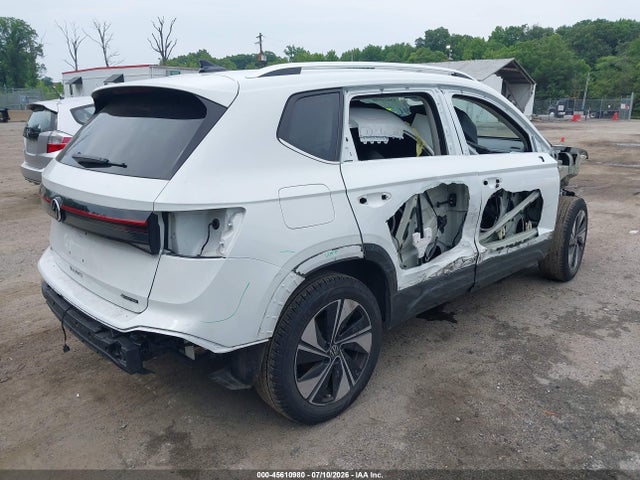 45610980 :رقم المزاد ، 3VVVC7B29SM011830 vin ، 2025 Volkswagen Taos 1.5t Se مزاد بيع