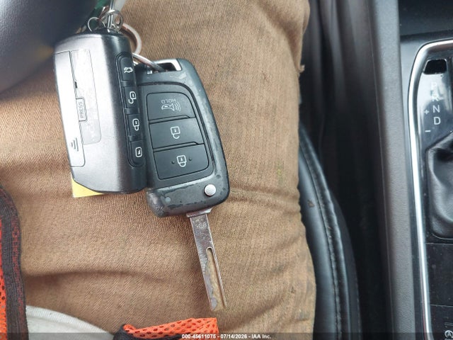 45611075 :رقم المزاد ، 5NMS2CADXKH105914 vin ، 2019 Hyundai Santa Fe Se مزاد بيع