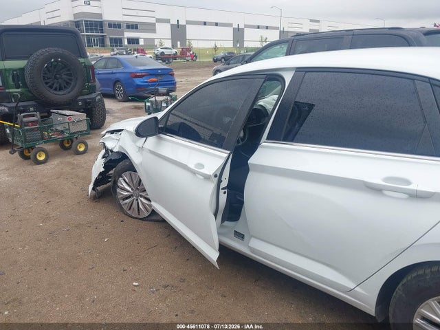2019 Volkswagen Jetta 1.4t R-line/1.4t S/1.4t Se მანქანა იყიდება აუქციონზე, vin: 3VWC57BU8KM130113, აუქციონის ნომერი: 45611078