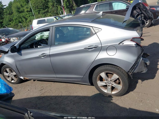 45611081 :رقم المزاد ، KMHDH4AE5BU133971 vin ، 2011 Hyundai Elantra Gls (ulsan Plant) مزاد بيع
