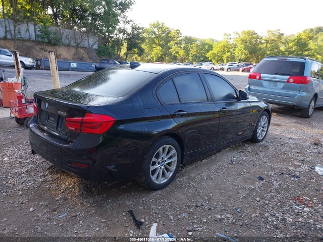 Продаж на аукціоні авто 2016 Bmw 320i Xdrive, vin: WBA8E5G5XGNU20037, номер лоту: 45611086