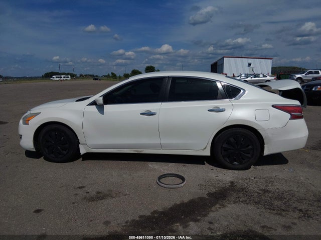 Продажа на аукционе авто 2015 Nissan Altima 2.5 S, vin: 1N4AL3AP6FN881426, номер лота: 45611090