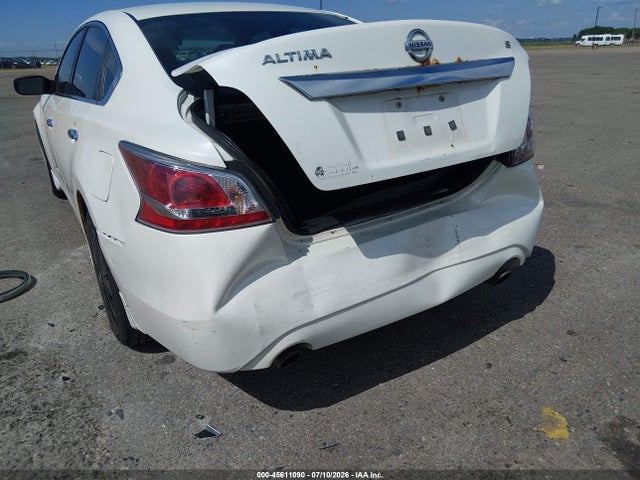 Продажа на аукционе авто 2015 Nissan Altima 2.5 S, vin: 1N4AL3AP6FN881426, номер лота: 45611090