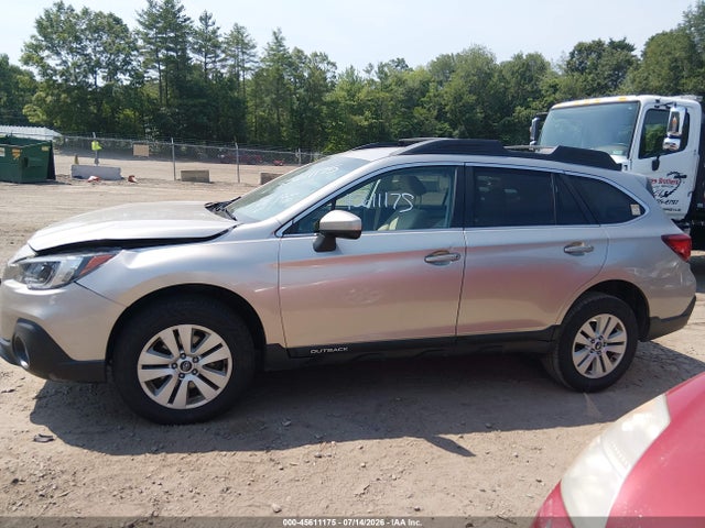 2018 Subaru Outback 2.5i Premium მანქანა იყიდება აუქციონზე, vin: 4S4BSACC1J3224534, აუქციონის ნომერი: 45611175