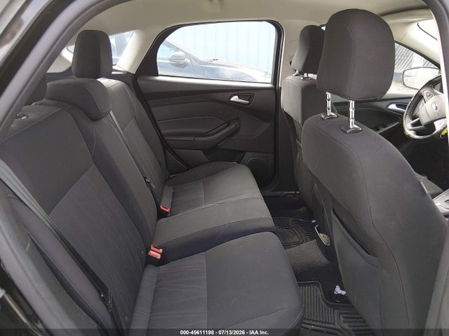 45611198 :رقم المزاد ، 1FADP3K2XHL298831 vin ، 2017 Ford Focus Se مزاد بيع