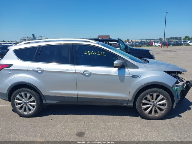1FMCU9J98HUA64970 Ford Escape Titanium