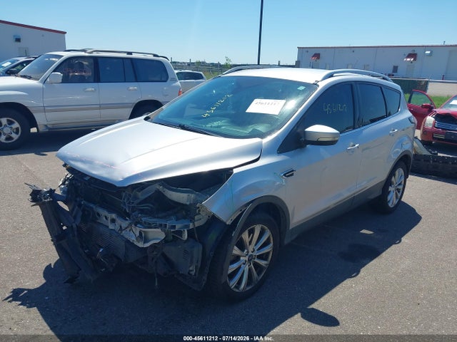 1FMCU9J98HUA64970 Ford Escape Titanium