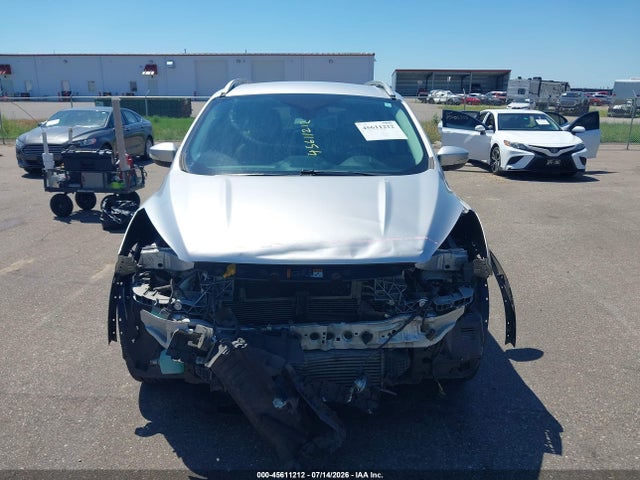 1FMCU9J98HUA64970 Ford Escape Titanium