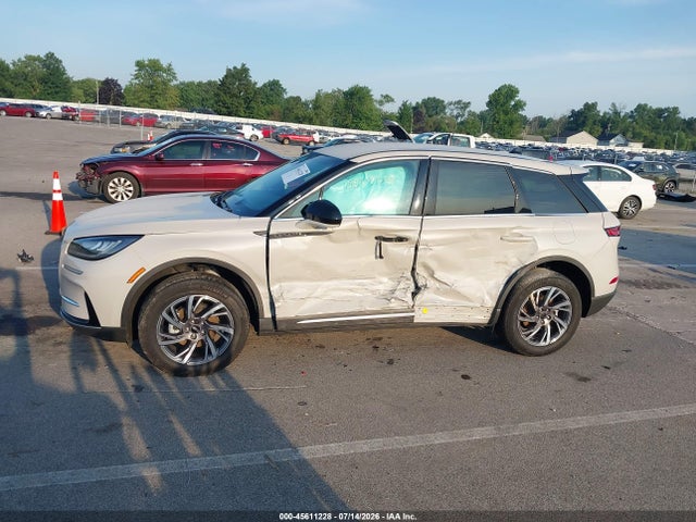 5LMCJ1CA8RUL03739 Lincoln Corsair Premiere