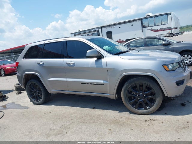 45611244 :رقم المزاد ، 1C4RJFAG4HC875059 vin ، 2017 Jeep Grand Cherokee Altitude مزاد بيع