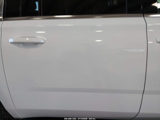 Chevrolet Suburban Ls 2018 1GNSKGEC4JR300000 Image 14