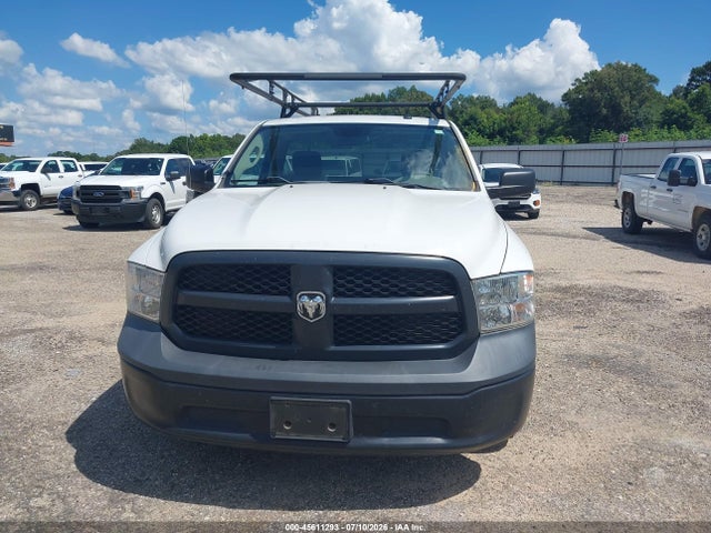 3C6JR6AG5HG675141 RAM 1500 Tradesman 4x2 6&#039;4 Box