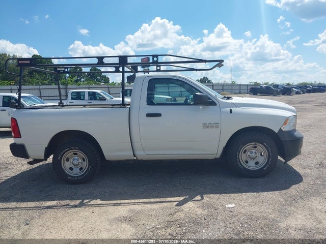 45611293 :رقم المزاد ، 3C6JR6AG5HG675141 vin ، 2017 Ram 1500 Tradesman  4x2 6'4 Box مزاد بيع