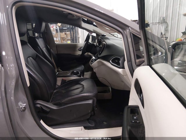 Продаж на аукціоні авто 2022 Chrysler Pacifica Touring L, vin: 2C4RC1BG1NR198888, номер лоту: 45611295