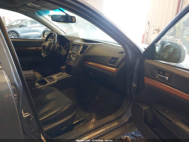 2014 Subaru Outback 3.6r Limited მანქანა იყიდება აუქციონზე, vin: 4S4BRDMC8E2205034, აუქციონის ნომერი: 45611345