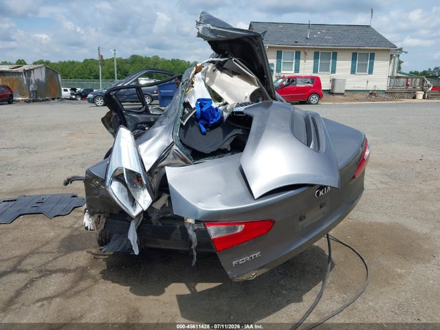 KIA FORTE LX 2016 KNAFX4A68G5574209 Image 16