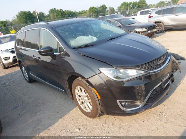 2020 Chrysler Pacifica Touring L მანქანა იყიდება აუქციონზე, vin: 2C4RC1BG4LR149813, აუქციონის ნომერი: 45611478