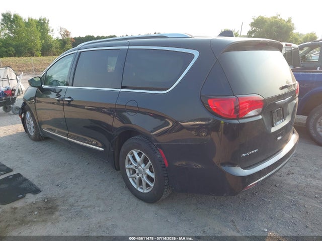 Продажа на аукционе авто 2020 Chrysler Pacifica Touring L, vin: 2C4RC1BG4LR149813, номер лота: 45611478