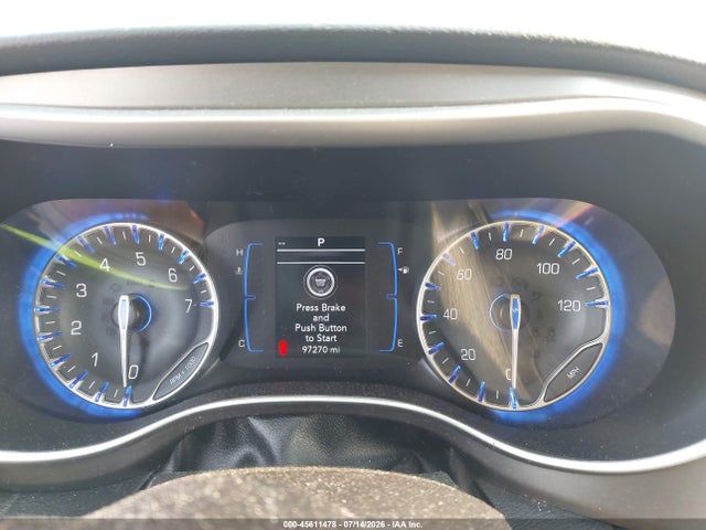 Продажа на аукционе авто 2020 Chrysler Pacifica Touring L, vin: 2C4RC1BG4LR149813, номер лота: 45611478