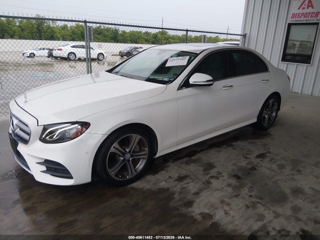 Mercedes-Benz E 300 2017 WDDZF4JB2HA076277 Image 2