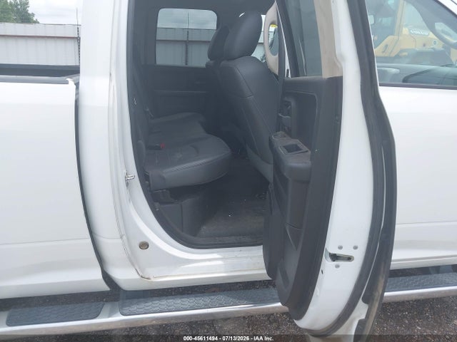 45611494 :رقم المزاد ، 1C6RR6FG2JS303606 vin ، 2018 Ram 1500 مزاد بيع