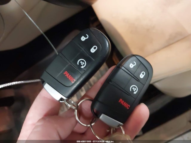 1C4RJFAG2MC725767 Jeep Grand Cherokee Laredo E 4x4
